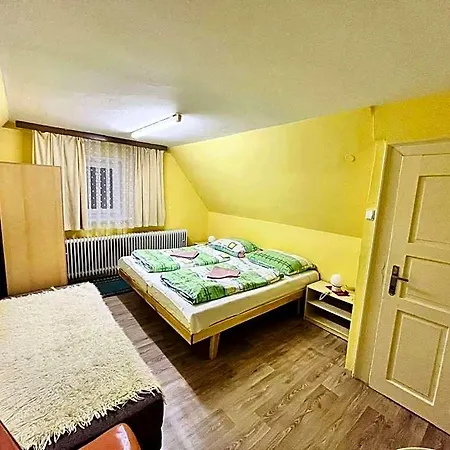 Zdenka Lodge